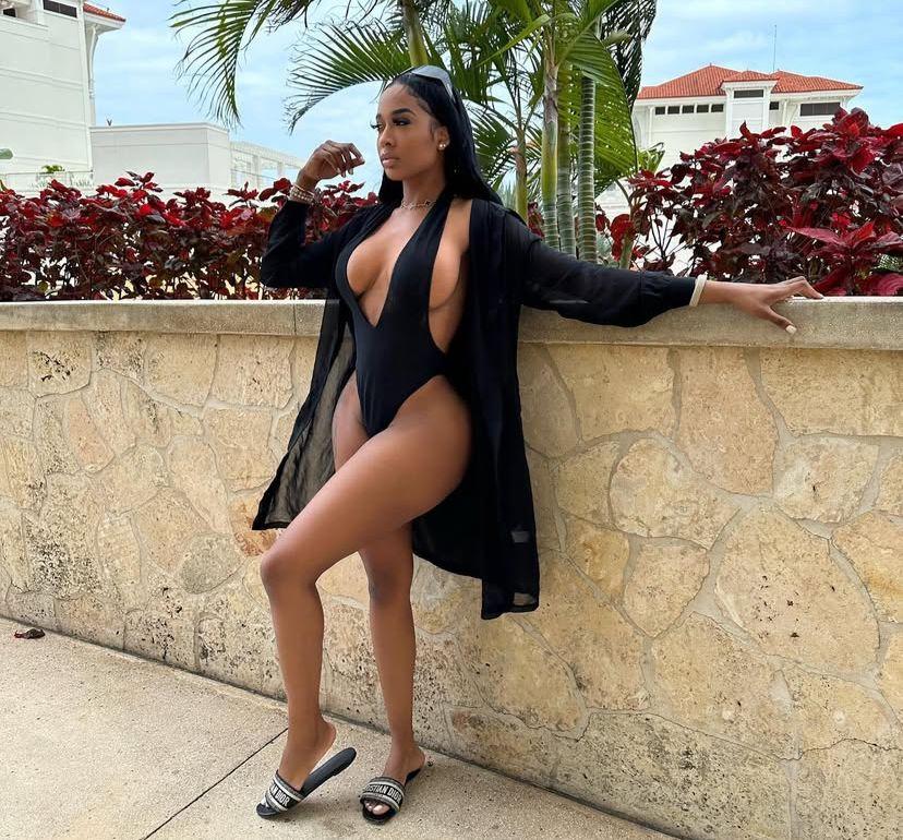 613760393: Chica busca chico en Madrid