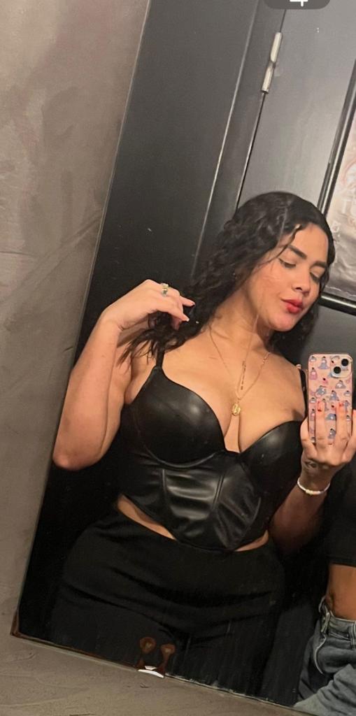 Chica busca chico en Barcelona: 