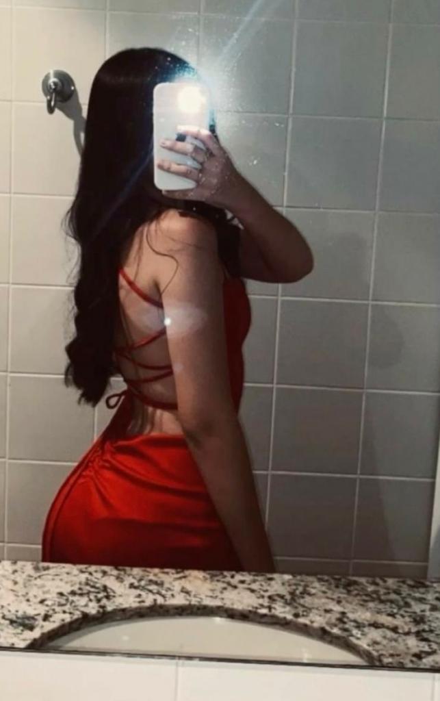 Chica busca chico en Granada: 