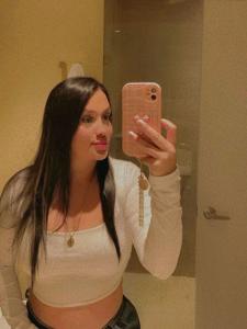 672985887: Chica busca chico en Lérida