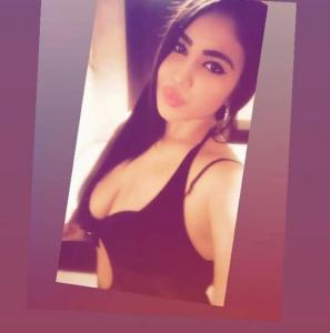 919406272: Chica busca chico en Madrid