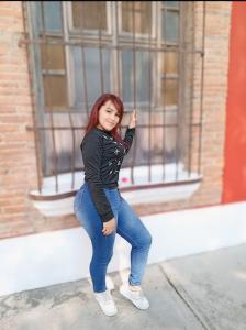 612259980: Chica busca chico en Sevilla