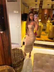 687568754: Chica busca chico en Granada