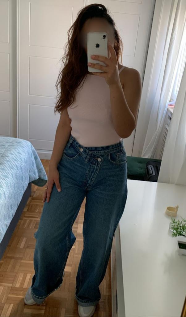 611216181: Chica busca chico en La Coruña