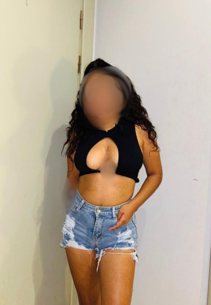 Chica busca chico en Sevilla: 
