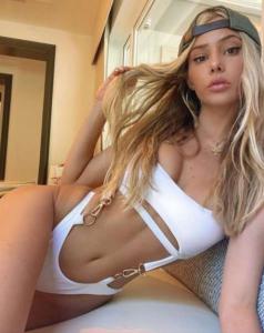 666817783: Chica busca chico en Málaga