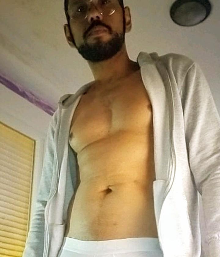 Chico busca chica en Asturias: 