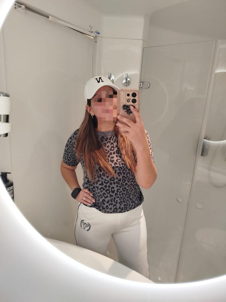 613698373: Chica busca chico en Lérida