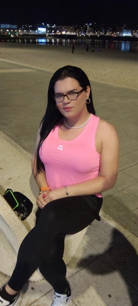 654307358: Transexual en Orense