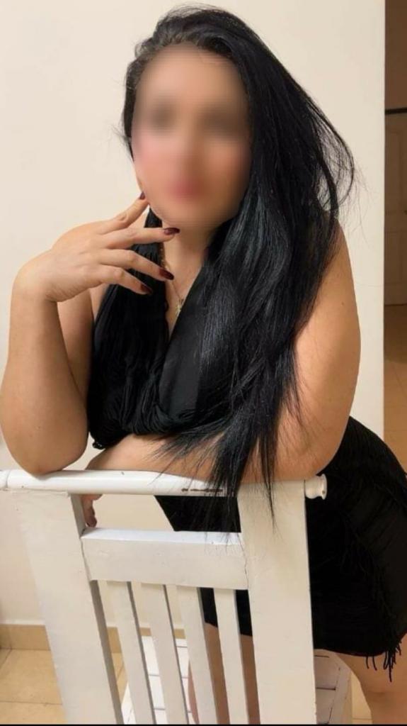 693728299: Chica busca chico en Alicante
