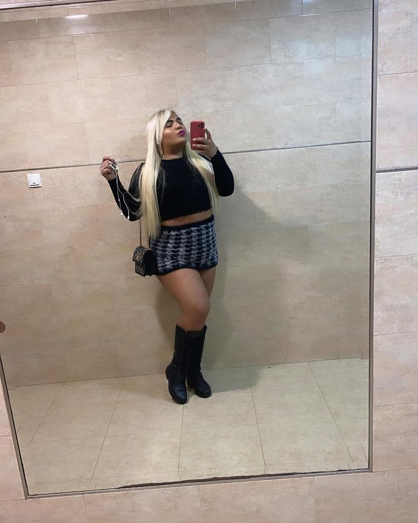 610902665: Travesti en Barcelona