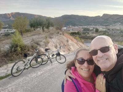 638455603: Chica busca chico en Alicante