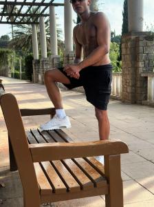 672410365: Chico busca chica en Barcelona