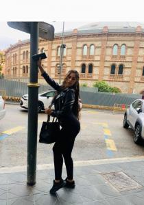 624095449: Chica busca chico en Sevilla