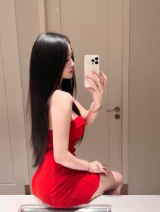 652955575: Chica busca chico en Barcelona