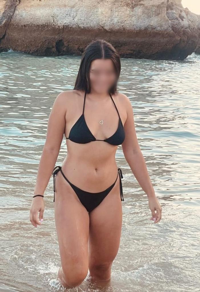 Chica busca chico en Granada: Chica busca chico