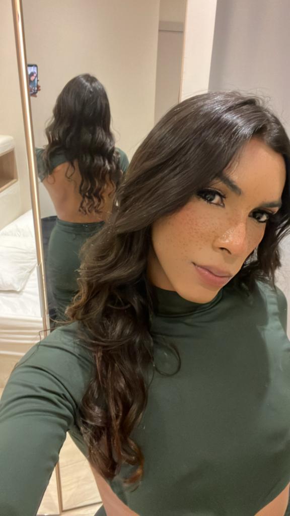 695475683: Transexual en Barcelona