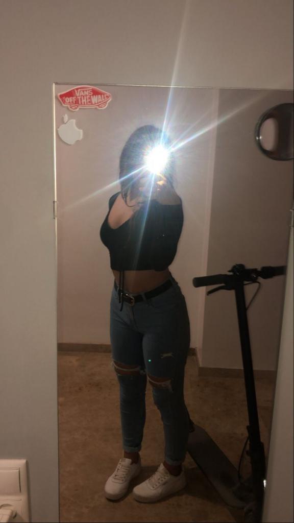 Chica busca chico en Cádiz: 