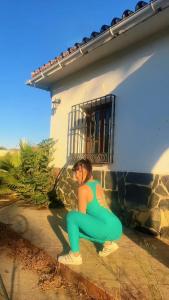 614285992: Chica busca chico en Málaga