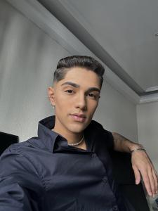 603789080: Chico busca chica en Madrid