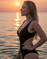 667041524: Chica busca chico en Madrid