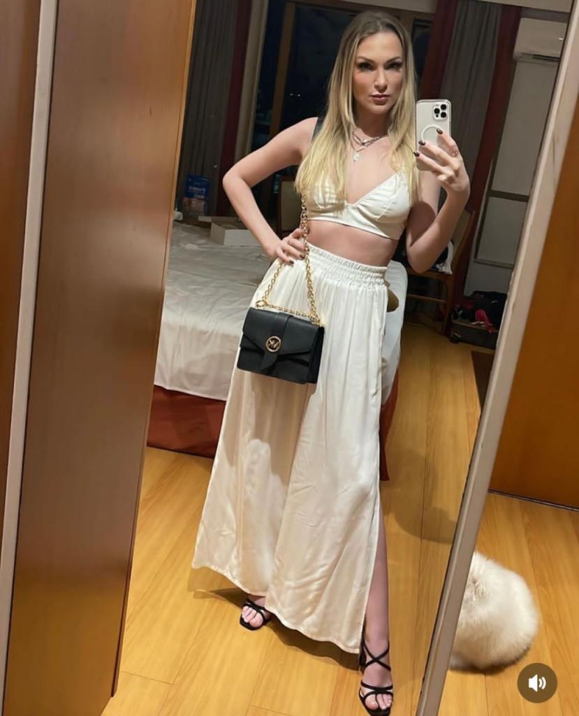 667041524: Chica busca chico en Madrid