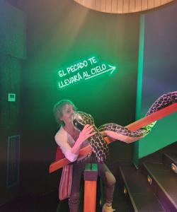 685221768: Chica busca chico en Madrid