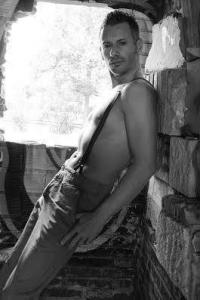 614788609: Chico busca chica en Cantabria