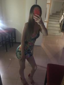614280374: Chica busca chico en Sevilla