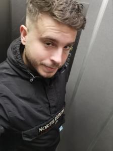 Chico busca chica en Málaga: 