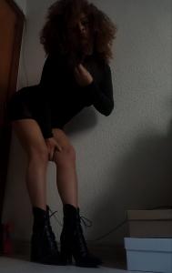 641466495: Chica busca chico en León