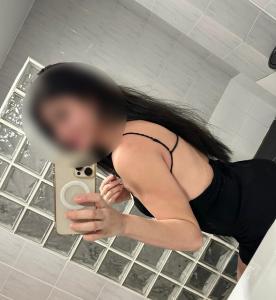 622856304: Chica busca chico en Madrid