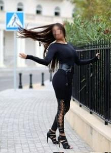 677129935: Chica busca chico en Valencia