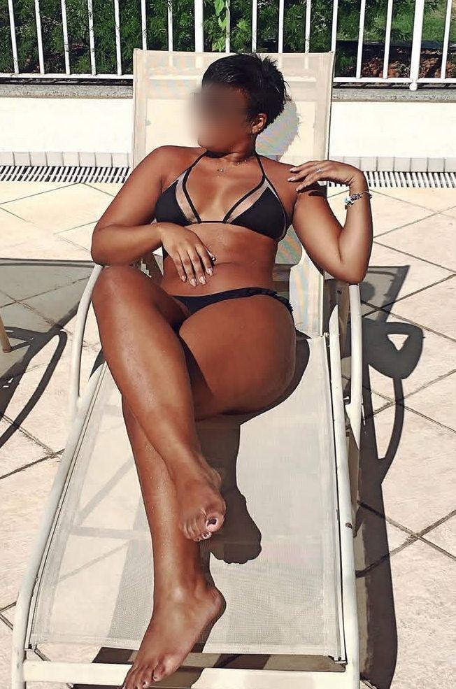 Chica busca chico en Murcia: 