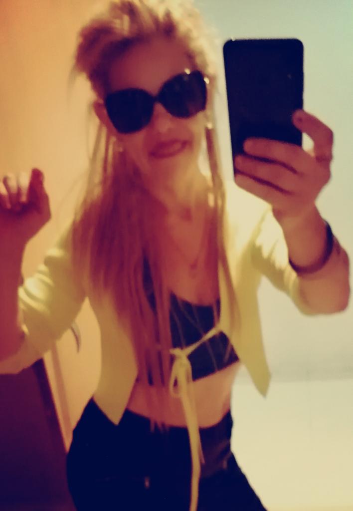 672510988: Chica busca chico en Alicante