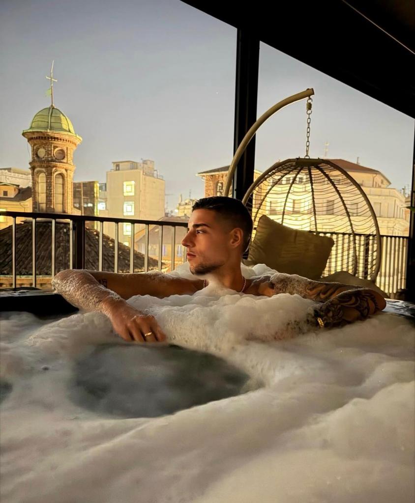 Chica busca chico en Madrid: 