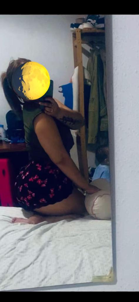 Chica busca chico en Almería: 