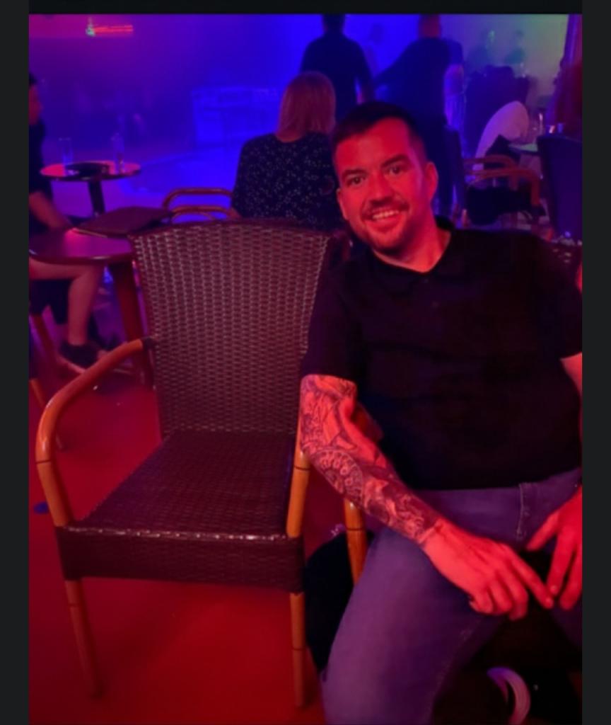 Chico busca chica en Murcia: 