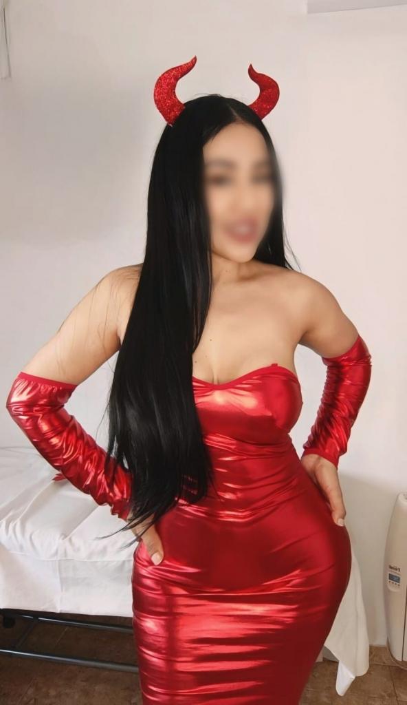 711206713: Chica busca chico en Granada