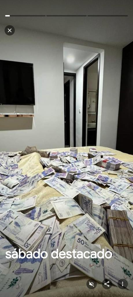 677661838: Chica busca chico en Madrid