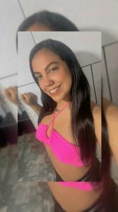 661489044: Chica busca chico en Barcelona