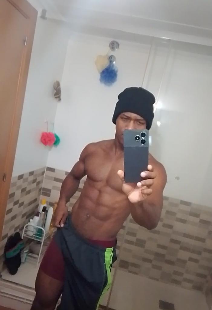 Chico busca chica en Tarragona: 