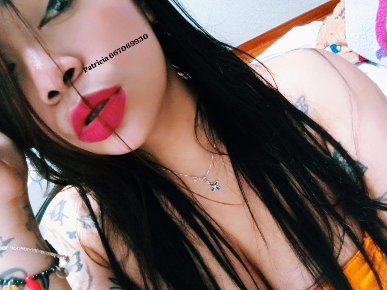 667069930: Chica busca chico en Tenerife