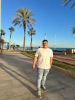 627329104: Chico busca chica en Málaga