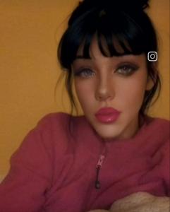 632969180: Chica busca chico en La Coruña