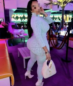 622415843: Chica busca chico en Barcelona