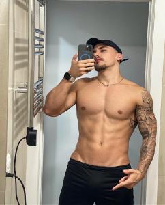 613546949: Chico busca chica en Sevilla