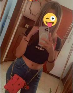 604253441: Chica busca chico en Málaga