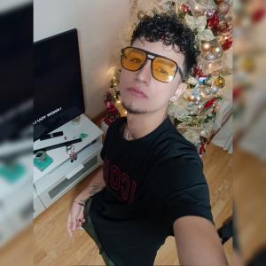 678532891: Chico busca chica en Zaragoza