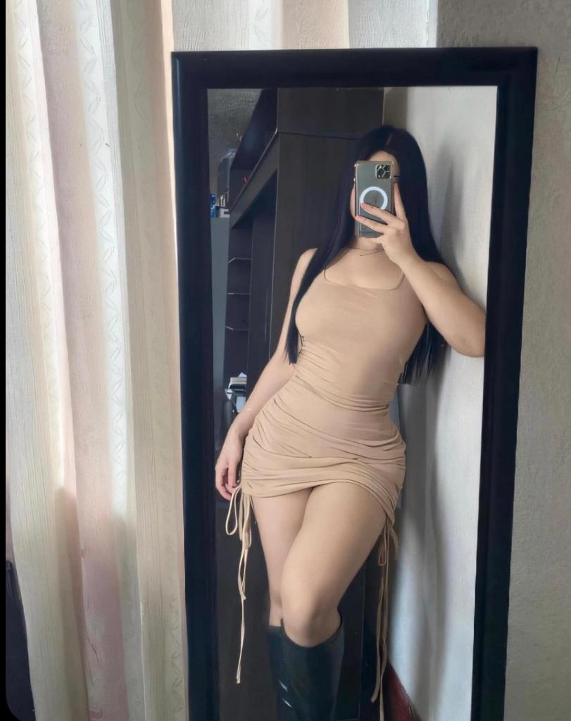 612401344: Chica busca chico en Barcelona